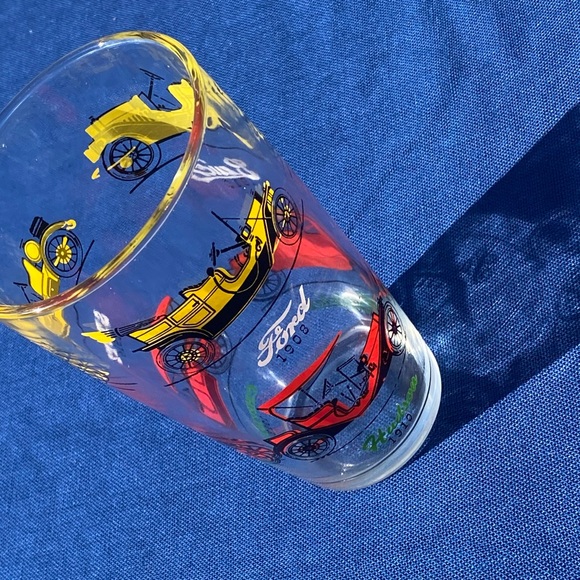 Vintage Glass w/Lid - Picture 9 of 16